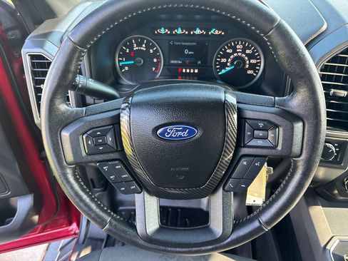 Used 2018 Ford F150 XLT w/ Equipment Group 302A Luxury AWD/4WD image 13