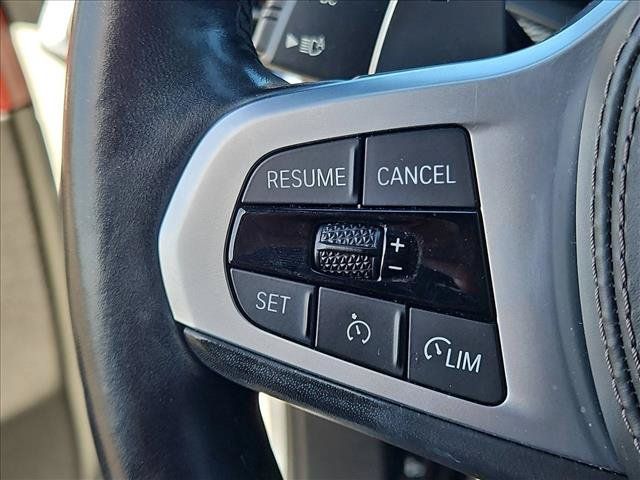 Used 2022 BMW X6 xDrive40i w/ Executive Package AWD/4WD image 13