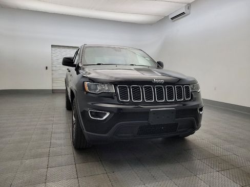 Used 2019 Jeep Grand Cherokee Laredo w/ Laredo X Package image 14