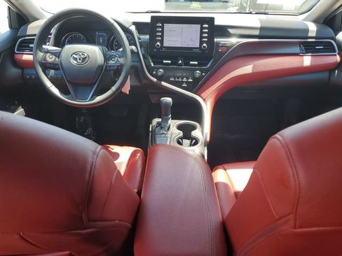 Used 2024 Toyota Camry SE FWD image 9