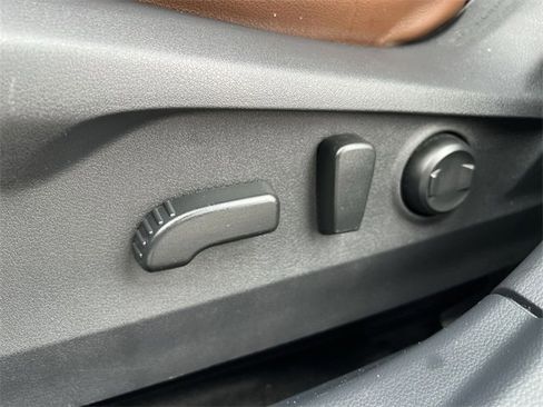 Certified 2021 Subaru Outback Touring w/ Popular Package #2 image 28