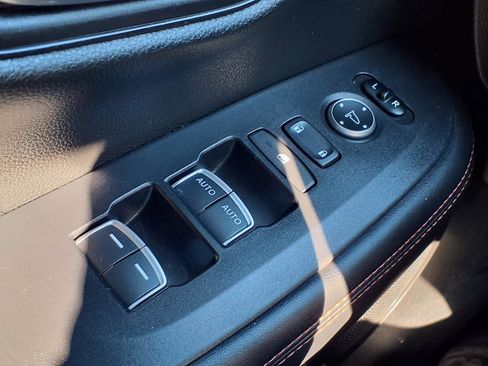 Used 2023 Honda HR-V Sport image 10