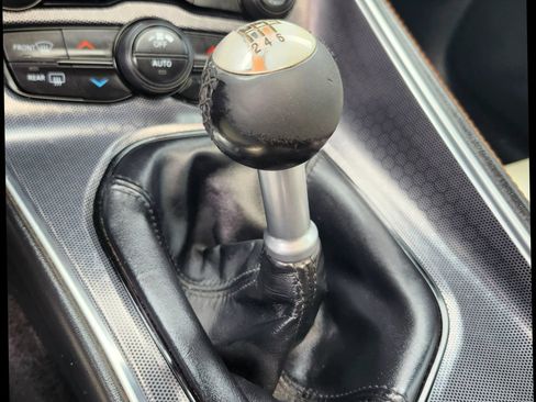 Used 2017 Dodge Challenger R/T Plus RWD image 28