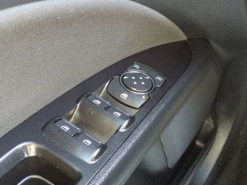 Used 2018 Ford Fusion SE w/ Equipment Group 201A image 22