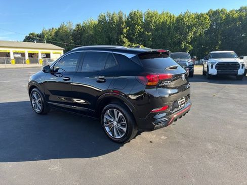 Used 2022 Buick Encore GX Essence w/ Advanced Technology Package FWD image 8