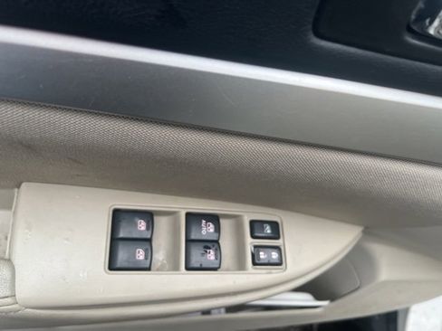 Used 2013 Subaru Outback 2.5i Premium image 9