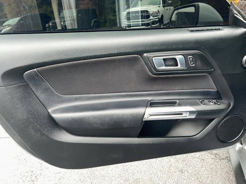 Used 2023 Ford Mustang Coupe image 12