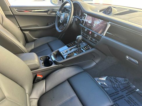 New 2026 Porsche Macan S image 17