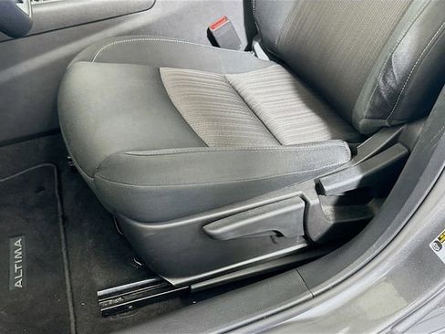 Used 2024 Nissan Altima 2.5 S image 20