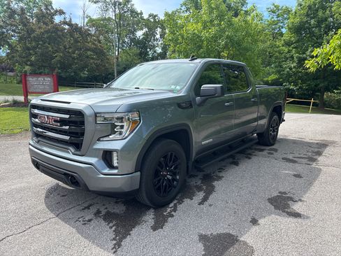 Used 2020 GMC Sierra 1500 Elevation w/ Elevation Value Package AWD/4WD image 8