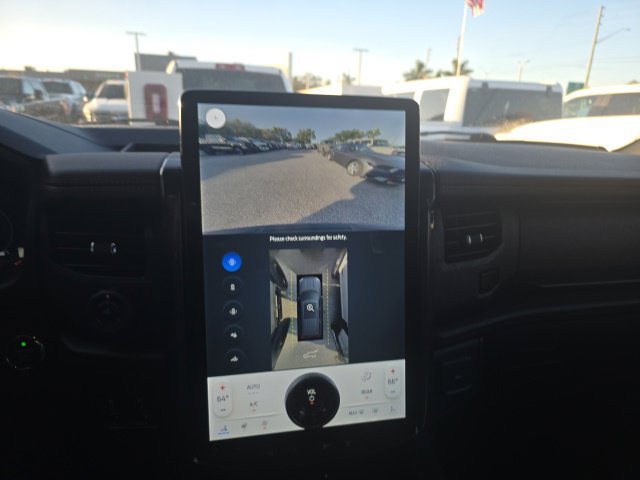 Used 2024 Ford Expedition Limited RWD image 21