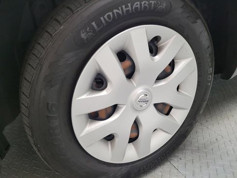 Used 2017 Nissan Rogue Sport S image 31