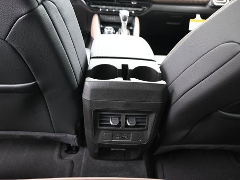 New 2026 GMC Canyon Denali image 20