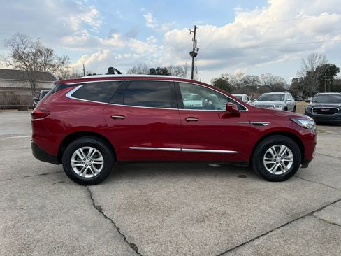 Used 2019 Buick Enclave Essence image 6