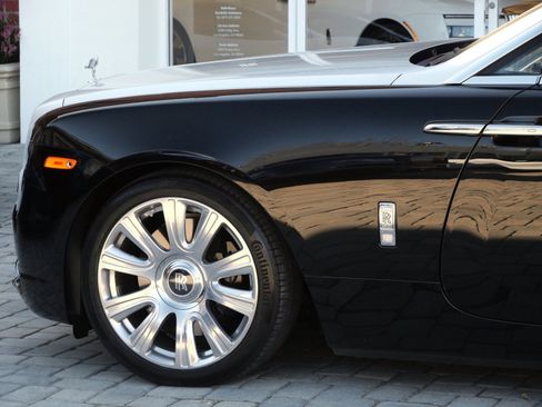 Certified 2017 Rolls-Royce Dawn image 30