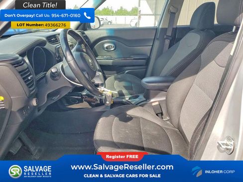 Used 2017 Kia Soul + w/ Audio Package FWD image 9