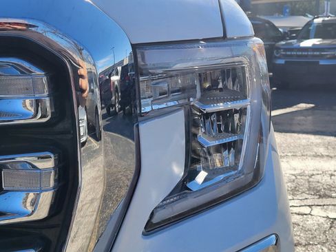 Used 2019 GMC Sierra 1500 SLT w/ SLT Premium Package image 11