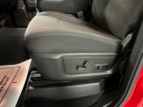 Used 2024 RAM 2500 Big Horn w/ Safety Group image 13