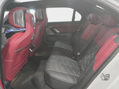 Certified 2023 BMW 740i RWD image 24