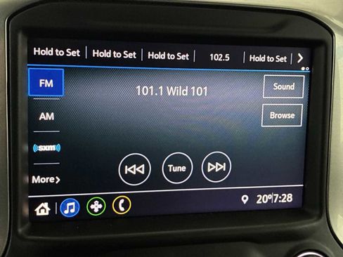 Used 2022 Chevrolet Silverado 1500 LT image 12