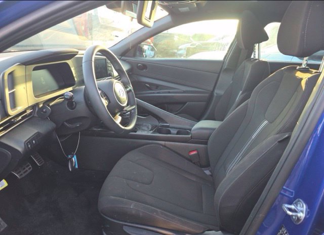 Used 2026 Hyundai Elantra SEL Sport Premium FWD image 7
