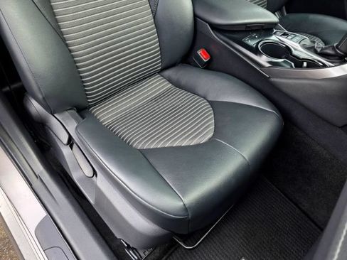 Used 2019 Toyota Camry SE w/ Audio Package FWD image 50