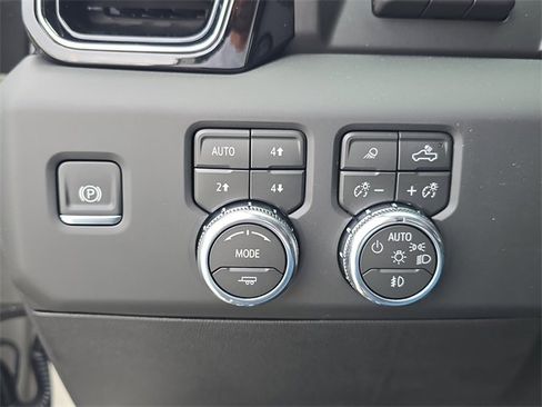 New 2026 GMC Sierra 1500 AT4 w/ AT4 Premium Package image 24
