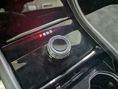 Used 2023 Jeep Grand Cherokee L Laredo AWD/4WD image 19