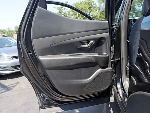 Used 2024 Hyundai Santa Cruz SE AWD/4WD image 31