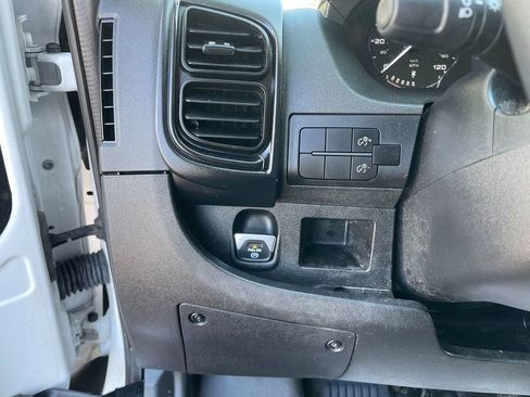 Used 2023 RAM ProMaster 2500 FWD image 14