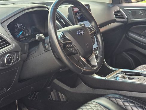 Used 2023 Ford Edge Titanium AWD/4WD image 11