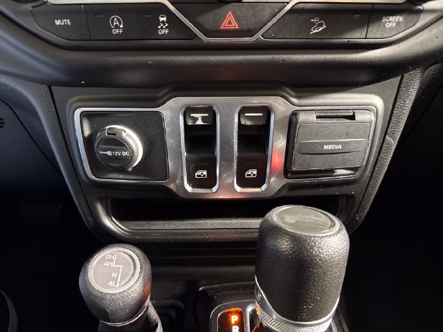 Used 2021 Jeep Wrangler Sport AWD/4WD image 32