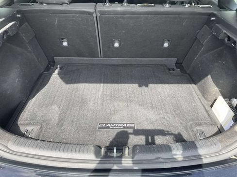 Used 2020 Hyundai Elantra GT FWD image 10