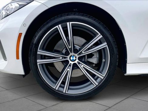 Used 2024 BMW 330i Sedan image 10
