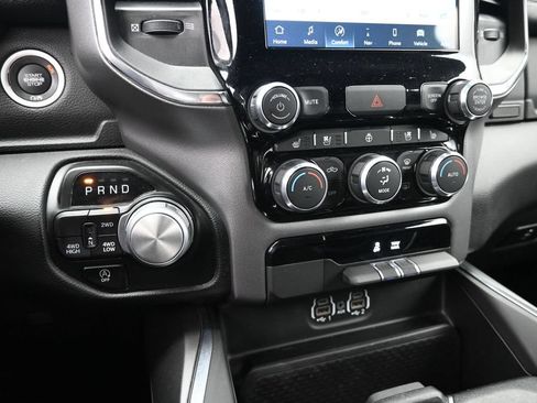 Used 2024 RAM 1500 Laramie AWD/4WD image 20