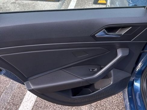 Used 2019 Volkswagen Jetta S image 23