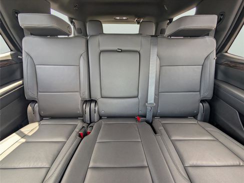 Used 2022 Chevrolet Tahoe LT AWD/4WD image 10