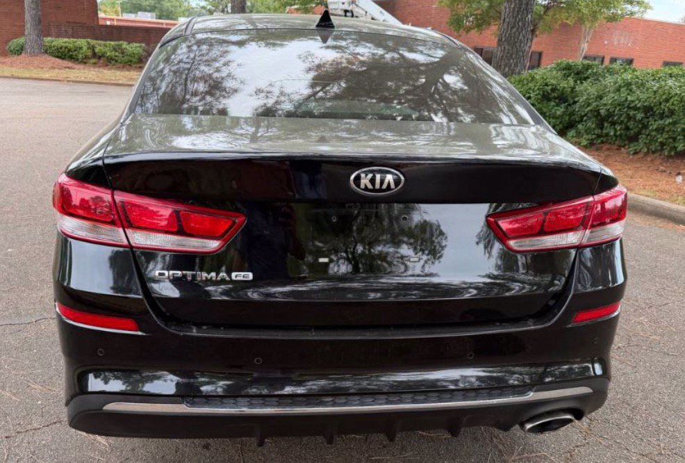 Used 2020 Kia Optima LX FWD image 15