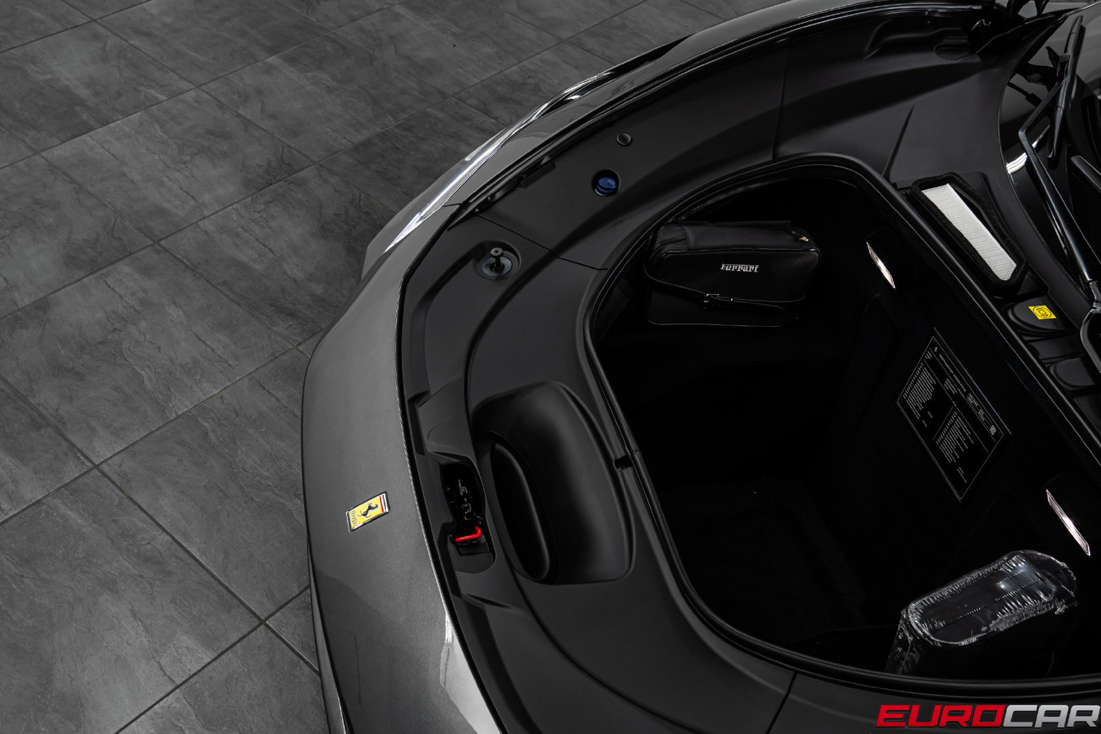 Used 2020 Ferrari F8 Tributo RWD image 11