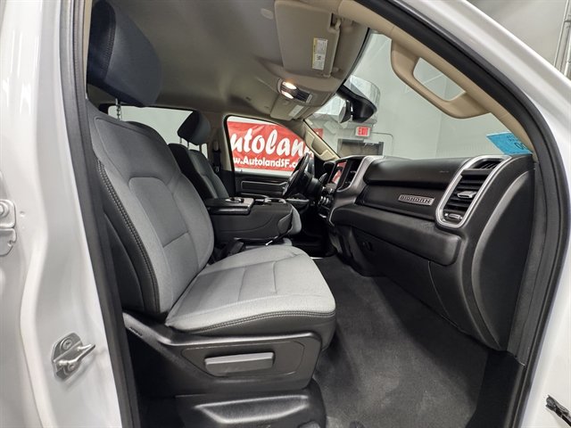 Used 2020 RAM 1500 Big Horn AWD/4WD image 10