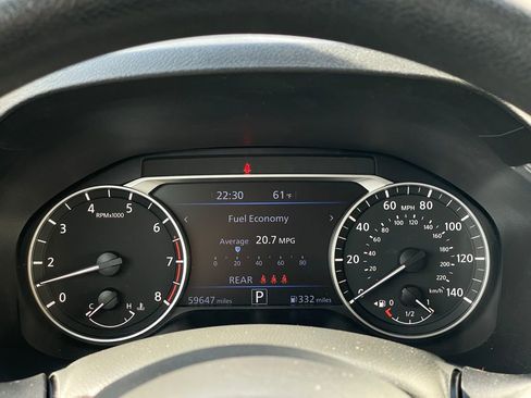 Used 2024 Nissan Altima 2.5 SV image 13