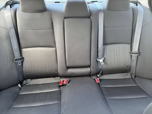 Used 2025 Nissan Altima 2.5 SV FWD image 38