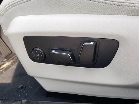 New 2026 BMW 530i xDrive image 21