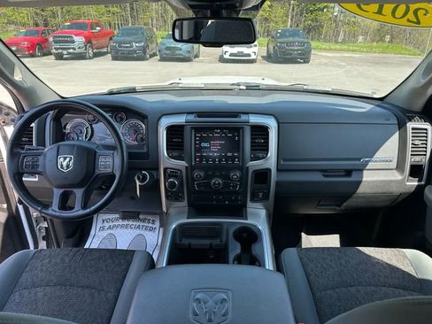 Used 2019 RAM 1500 Big Horn AWD/4WD image 11