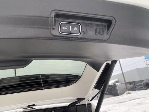 Used 2025 Ford Explorer Platinum w/ Ultimate Package image 11