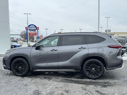 Used 2024 Toyota Highlander XSE image 14