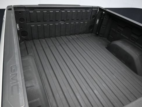 Used 2023 GMC Sierra 1500 SLT AWD/4WD image 44