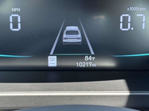 Certified 2025 Hyundai Elantra Sport FWD image 24