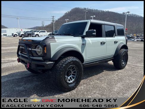 Used 2022 Ford Bronco Wildtrak AWD/4WD image 1