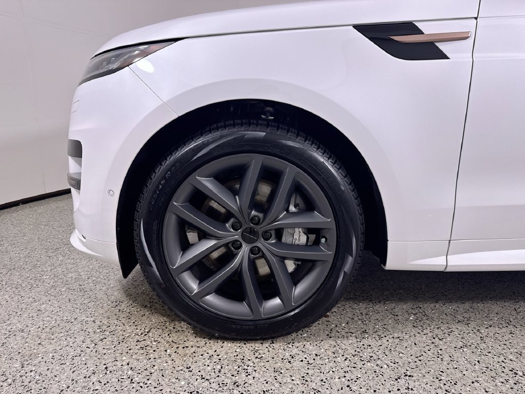 New 2027 Land Rover Range Rover Sport Dynamic SE AWD/4WD image 10